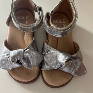 Sole play cushion core fresh flex girl shoes